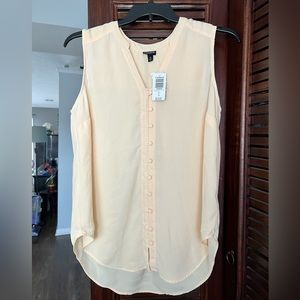 Torrid NWT longer length sleeveless blouse
